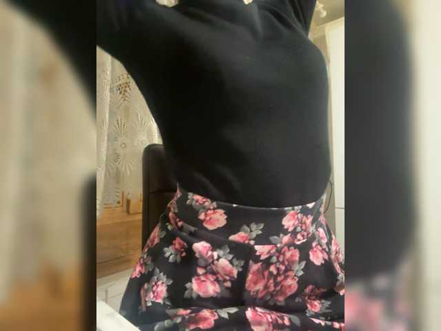 Avrora09's BongaCams show and profile