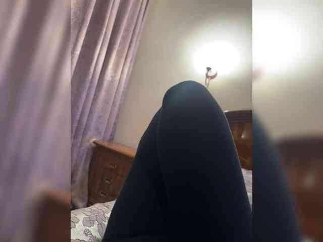 Avrora09 Live Webcam on BongaCams