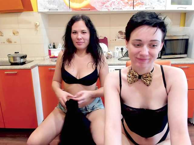  VikixEricka chat room