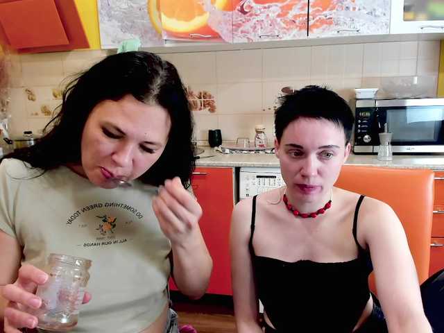 VikixEricka live cam