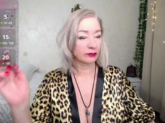 hunters-woman's BongaCams show and profile