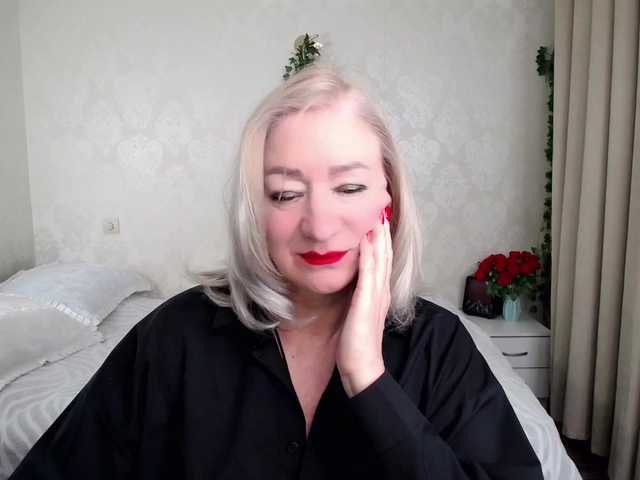 hunters-woman's BongaCams show and profile