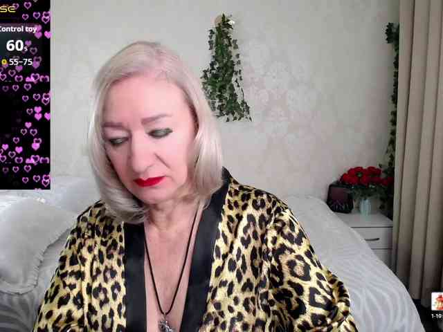 hunters-woman webcam