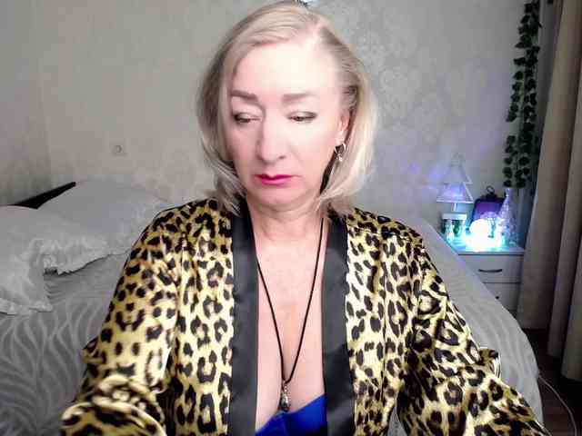 hunters-woman webcam