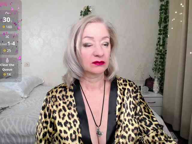 hunters-woman webcam