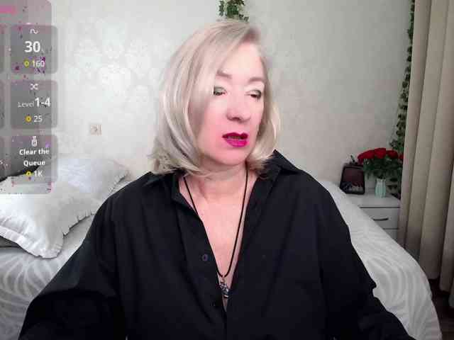 hunters-woman webcam