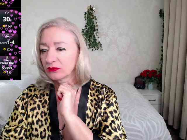 hunters-woman webcam