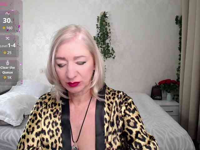 hunters-woman webcam