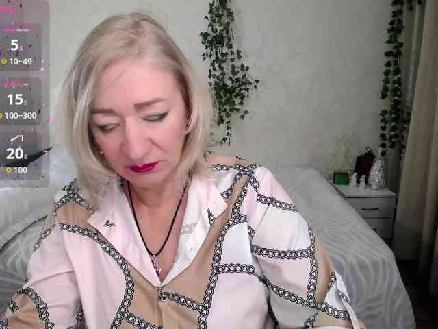 hunters-woman webcam