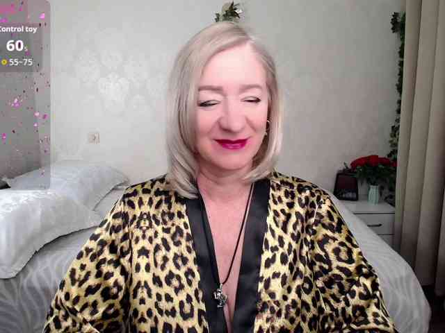 hunters-woman webcam