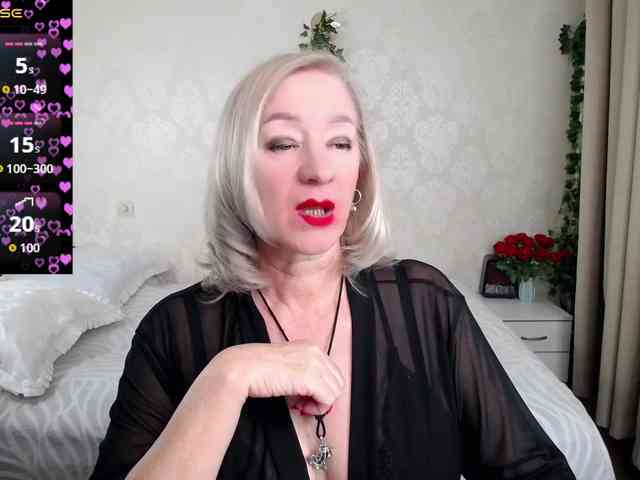 hunters-woman webcam