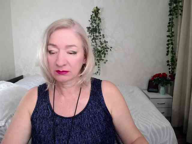 hunters-woman webcam