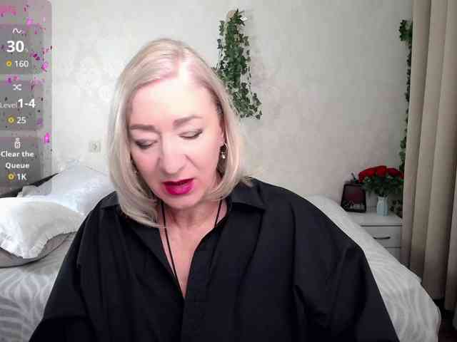 hunters-woman webcam