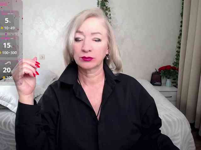 hunters-woman webcam