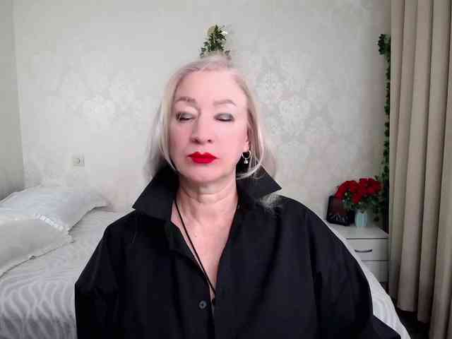 hunters-woman webcam