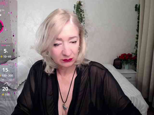 hunters-woman webcam