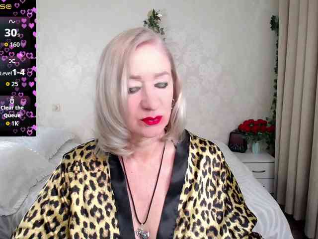 hunters-woman webcam