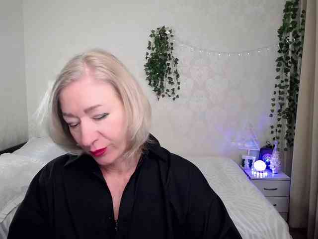 hunters-woman webcam