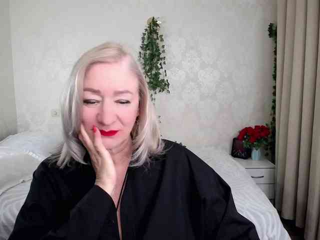 hunters-woman webcam