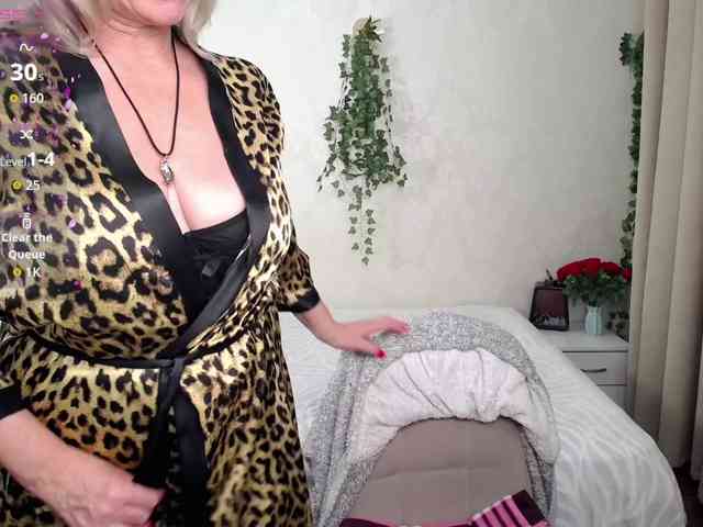 hunters-woman webcam