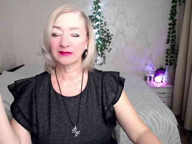 hunters-woman webcam