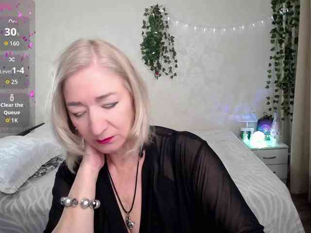 hunters-woman webcam