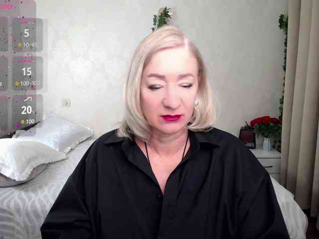 hunters-woman webcam