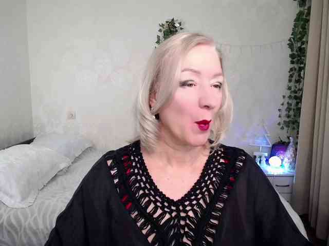 hunters-woman hunters-woman