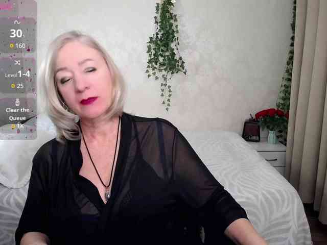 hunters-woman webcam