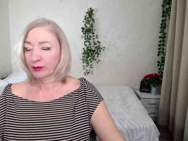 hunters-woman webcam