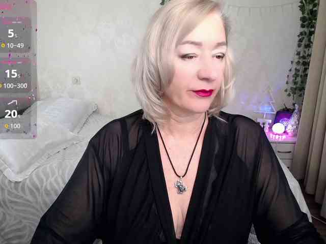 hunters-woman hunters-woman