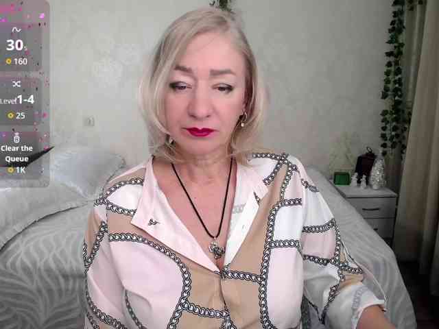 hunters-woman webcam