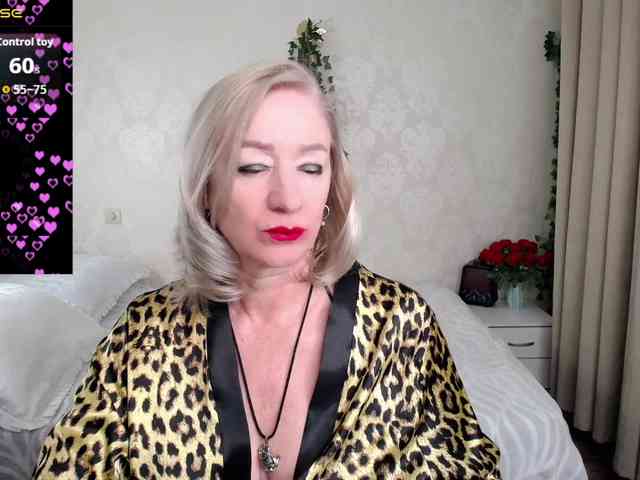 hunters-woman webcam