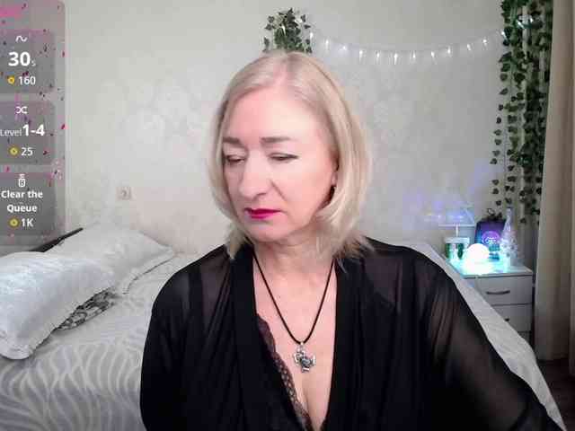 hunters-woman webcam