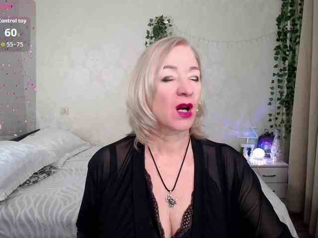 hunters-woman webcam