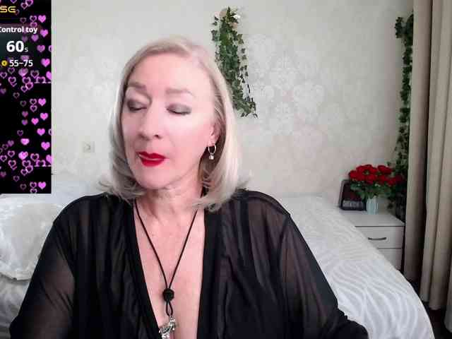 hunters-woman webcam