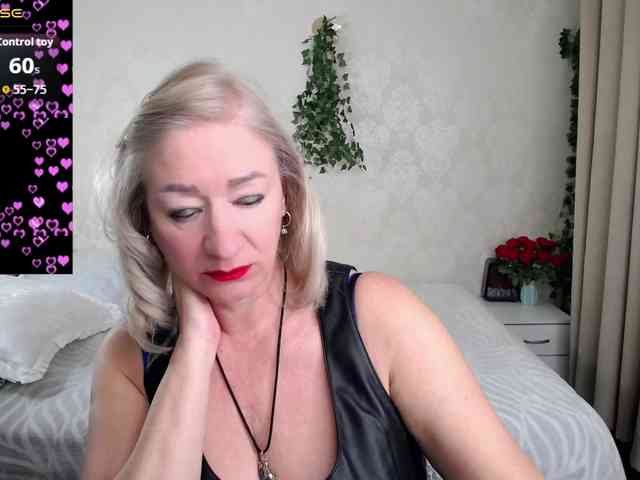 hunters-woman webcam