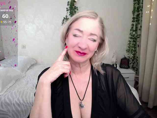 hunters-woman webcam