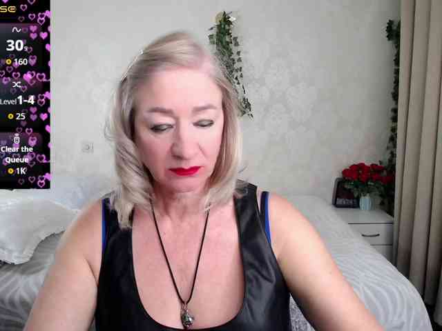 hunters-woman webcam