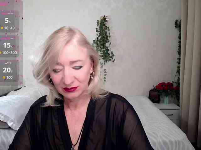 hunters-woman webcam