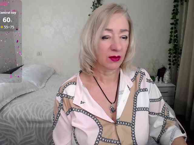 hunters-woman webcam