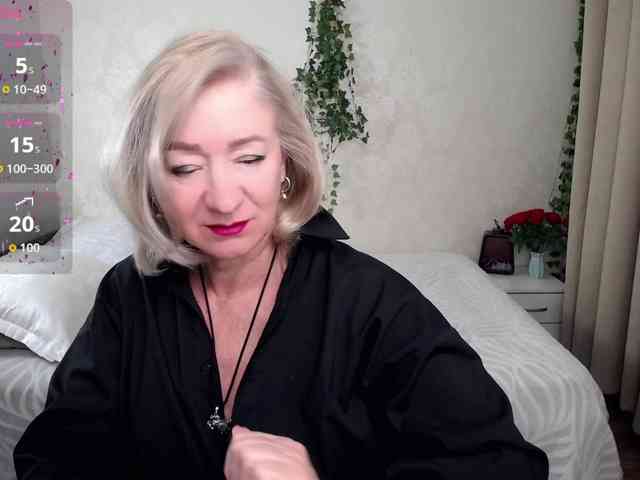 hunters-woman webcam