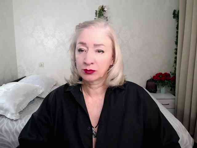 hunters-woman webcam