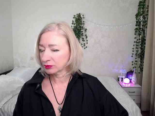 hunters-woman webcam