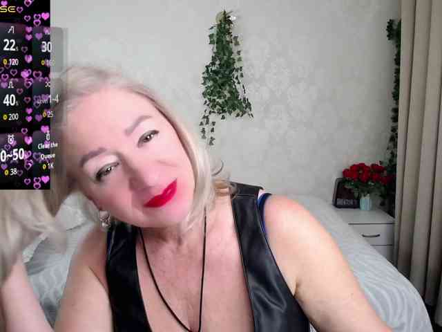 hunters-woman webcam