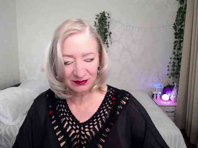 hunters-woman hunters-woman