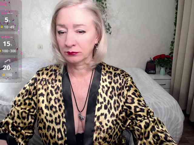 hunters-woman webcam