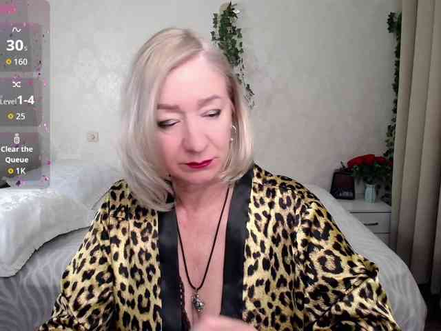 hunters-woman webcam