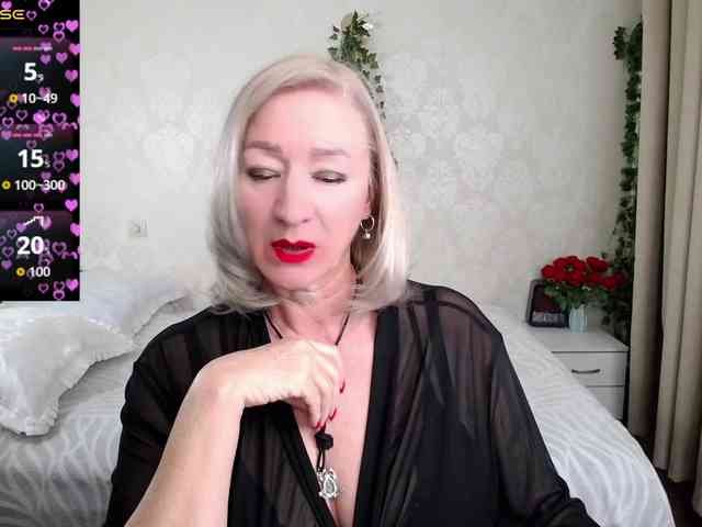 hunters-woman webcam