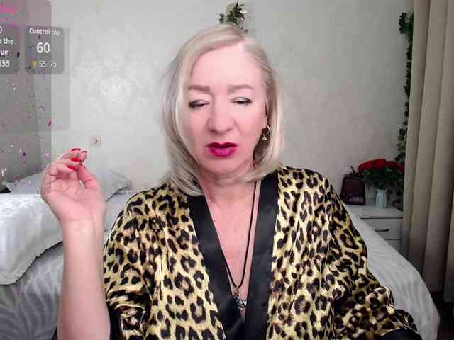 hunters-woman webcam